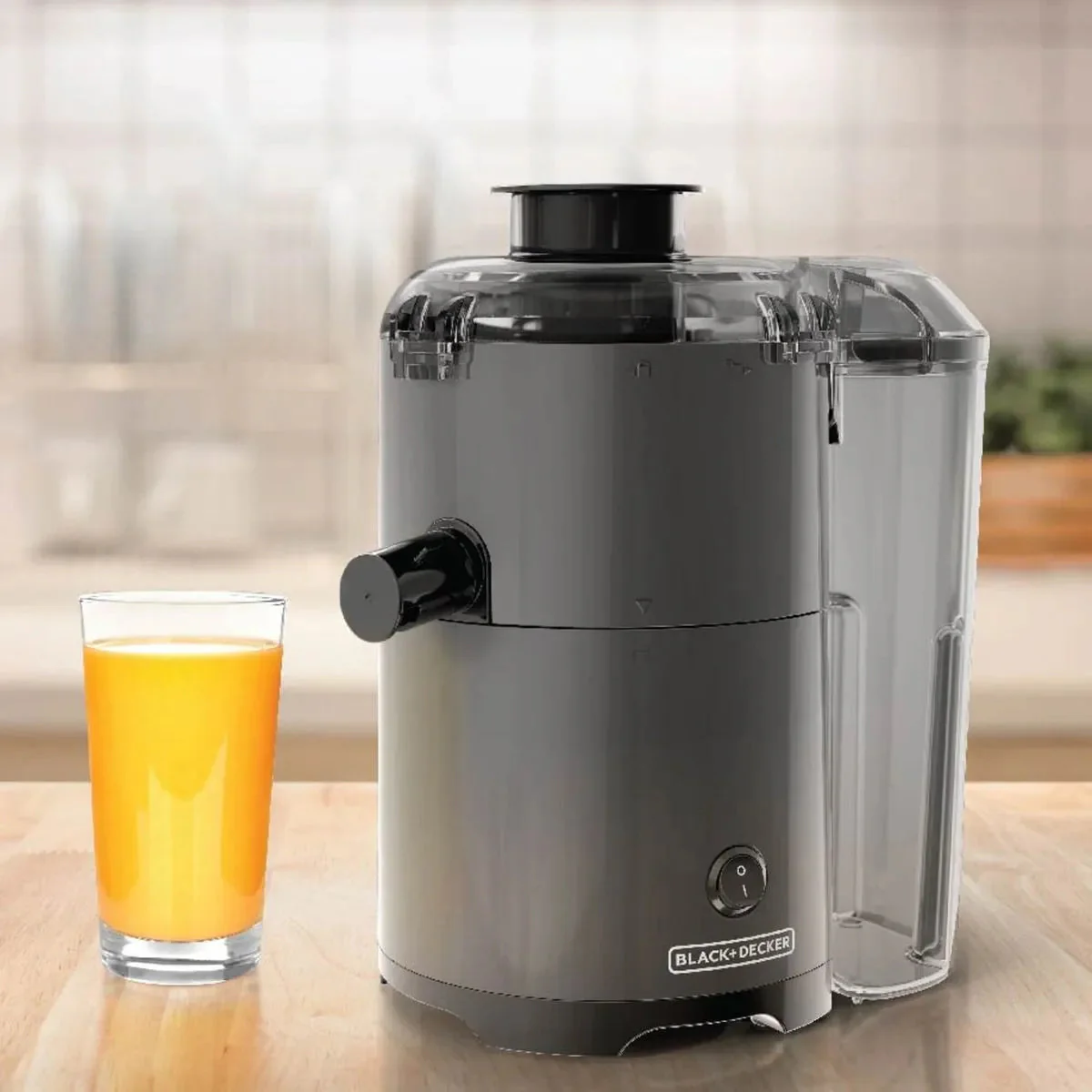 Exprimidor de Jugos Silenciosa Eléctrica 400W Black and Decker JE2500B-LA - Image 2