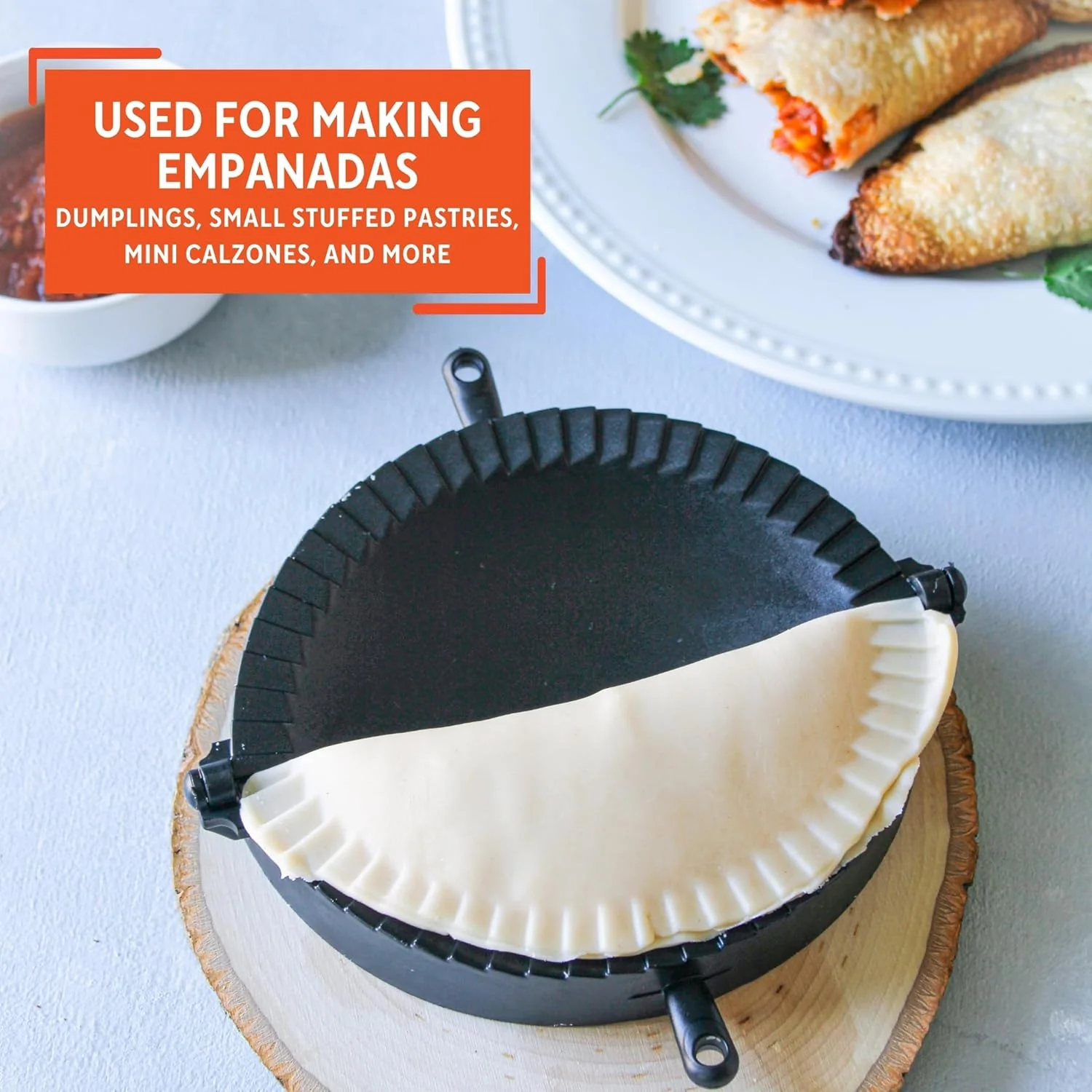 Molde de Empanadas de Plástico 14cm Imusa 61158 - Image 3