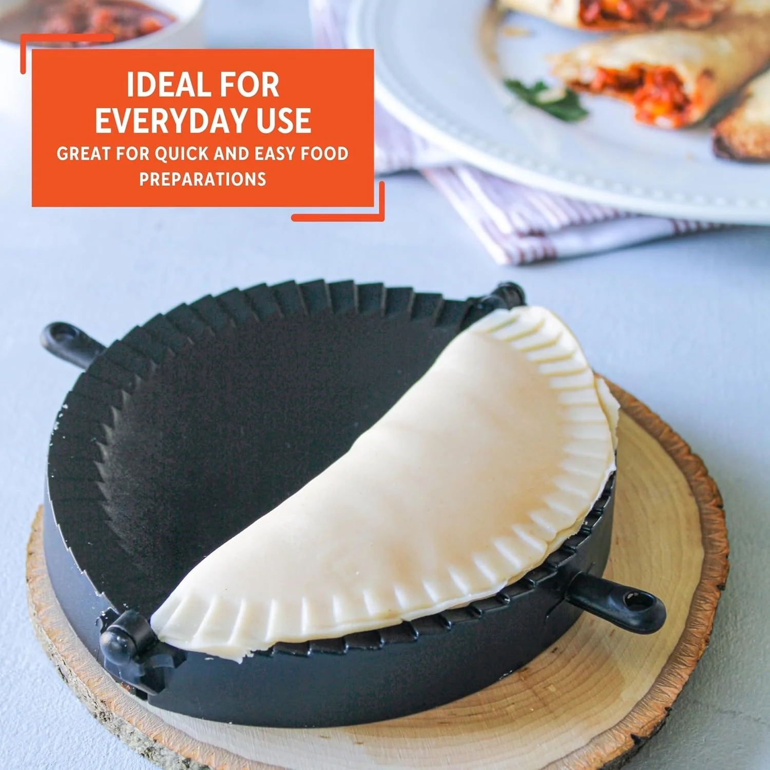 Molde de Empanadas de Plástico 14cm Imusa 61158 - Image 4