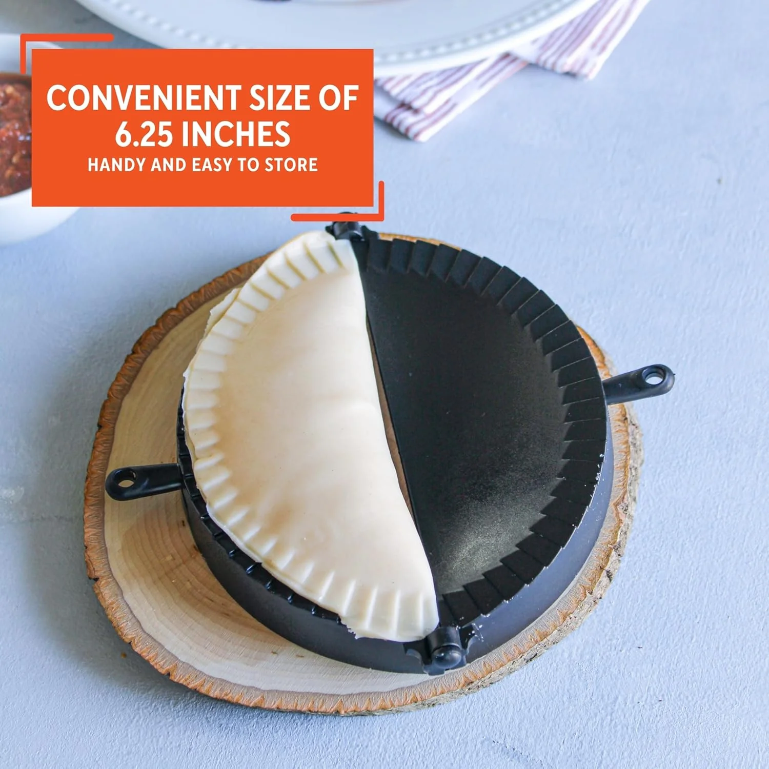 Molde de Empanadas de Plástico 14cm Imusa 61158 - Image 5