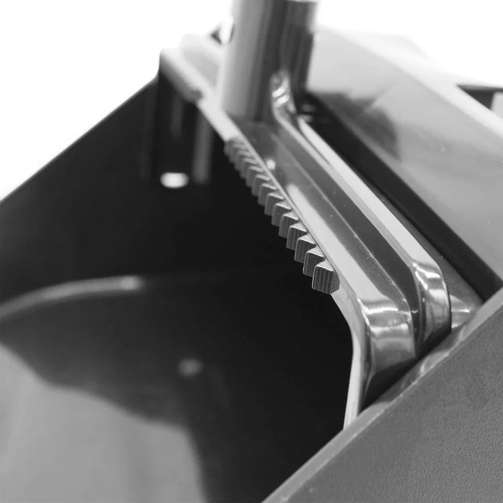 Recogedor para Basura Lobby Plegable con Escoba SiClean - Image 5